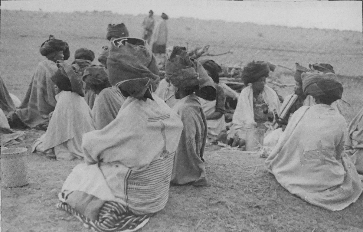 Xhosa women. Drinking beer in the fields while working together. 1980